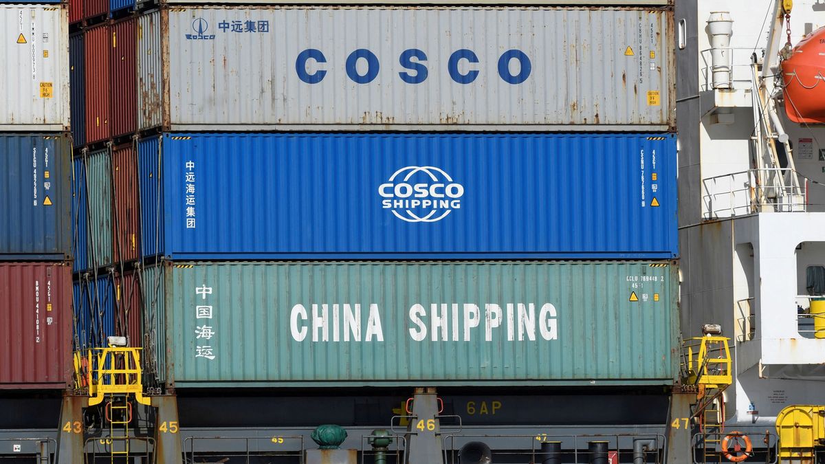 Vstup čínské firmy do hamburského přístavu není dobrý nápad, varoval Brusel německou vládu